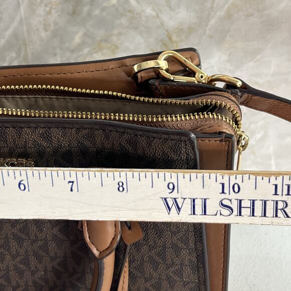 Michael Kors Medium Satchel Crossbody Purse Top Handles Brown Leather Gold Hope - Picture 9 of 10